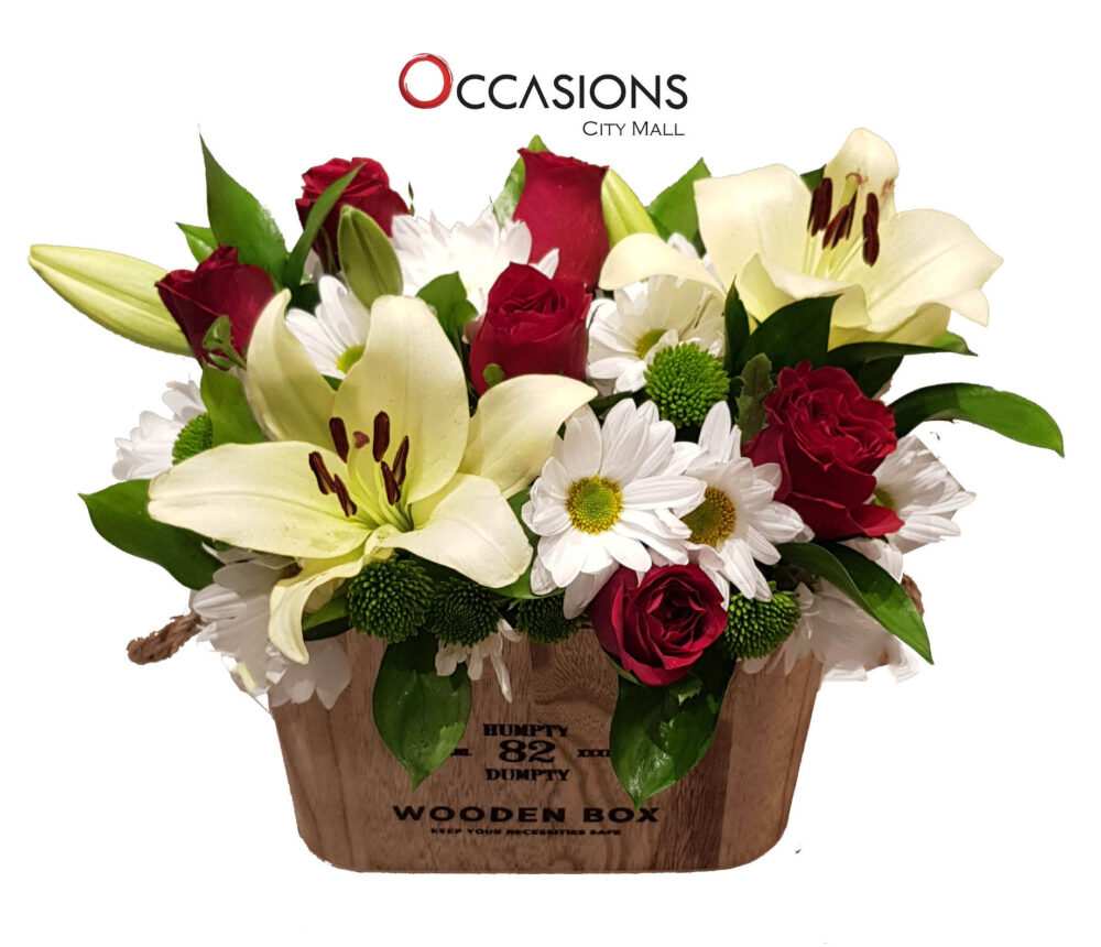 flowers-wooden-box-gift-delivery-online-amman